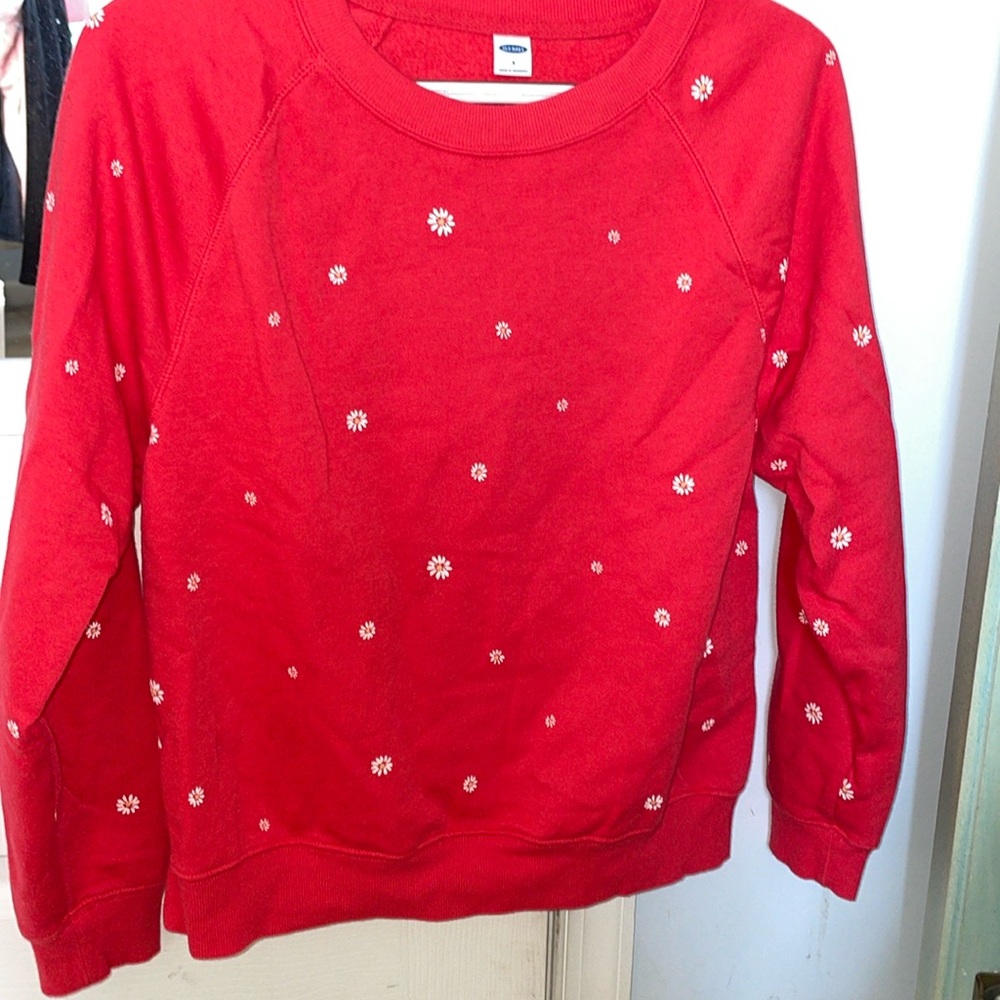 Old Navy crewneck